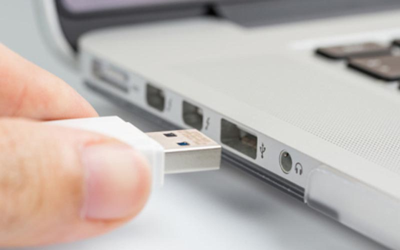 Cổng USB trên máy tính có vấn đề dẫn đến lỗi MTP USB Device Driver