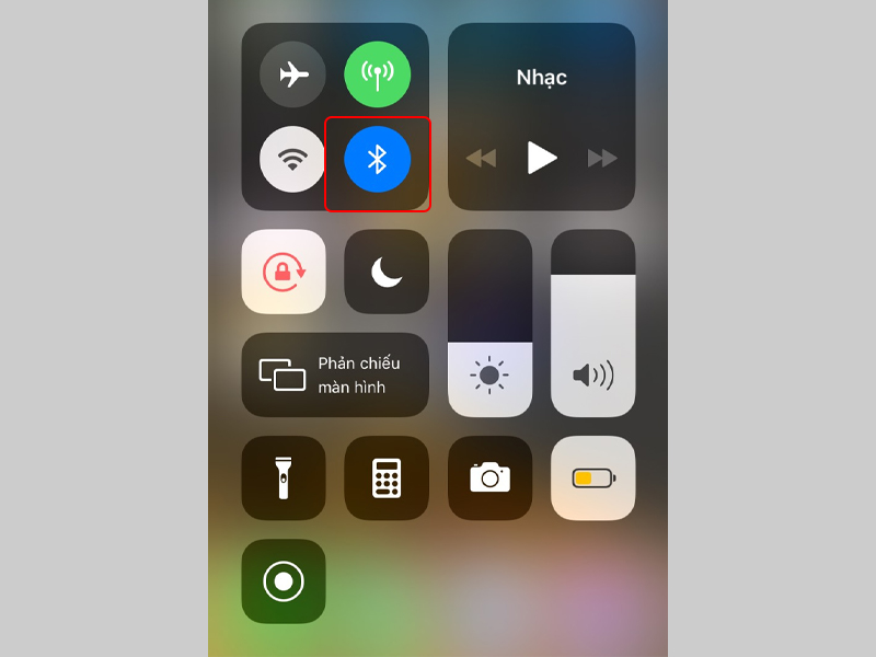 Bật Bluetooth trên iPhone