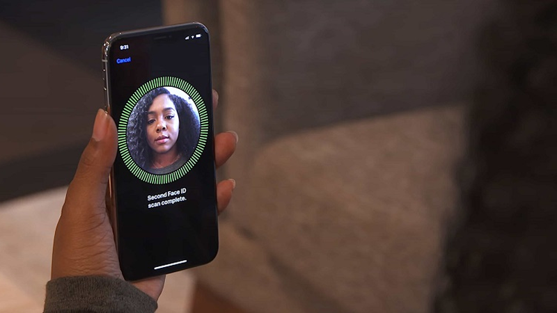 Từ dòng iPhone X, Face ID đã được ra mắt và thay thế hoàn toàn Touch ID