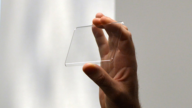 Gorilla Glass 1 là thế hệ kính cường lực đầu tiên được ra đời vào 2005 - 2006