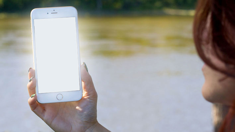 Màn hình iPhone sẽ hoạt động như một đèn flash với Retina Flash