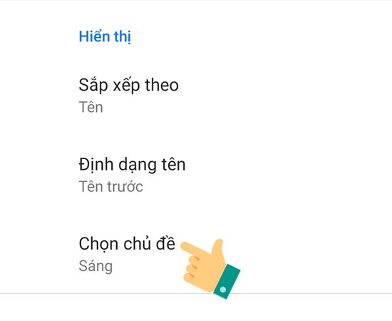 Bước 4: Nhấp vào Chọn chủ đề và kích hoạt chế độ tối cho Danh bạ điện thoại.