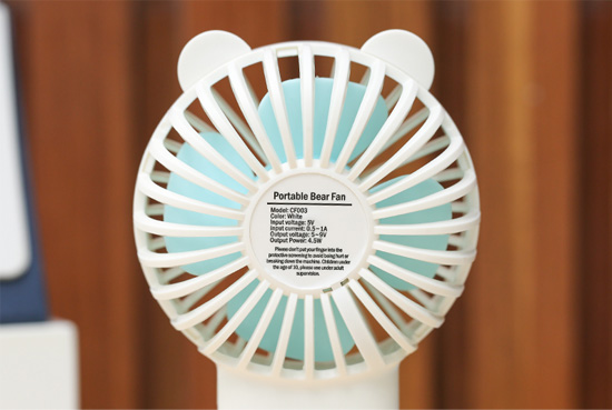 thông số quạt sạc mini