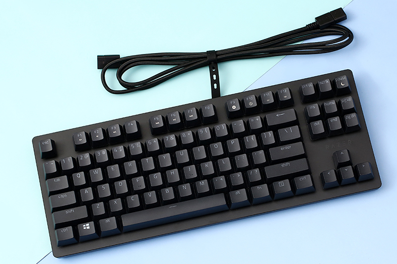 Bàn phím cơ có dây Gaming Razer BlackWidow sử dụng Switch chịu được 80 triệu lần bấm