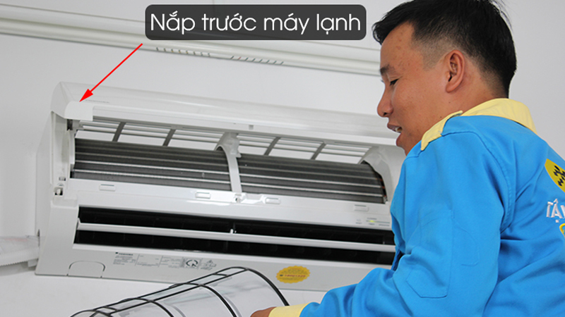 Bập nắp để thấy màng lọc phía sau