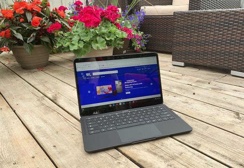 Laptop sử dung màn hình LED