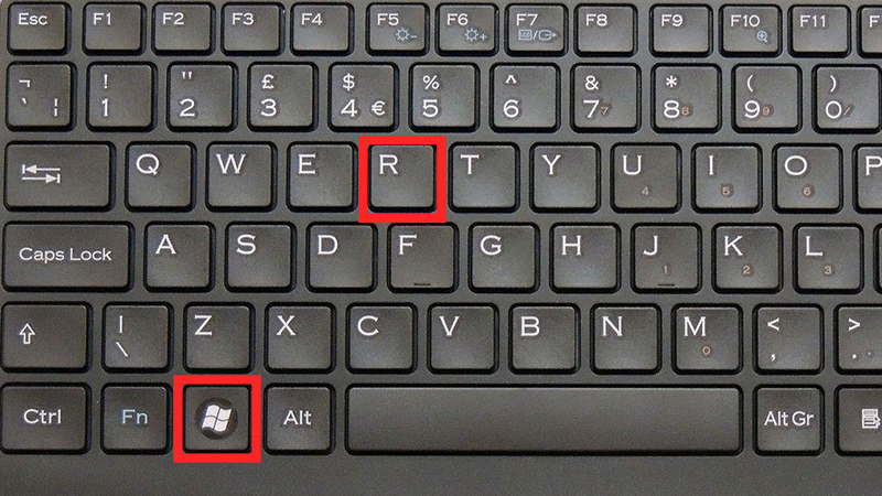 Nhấn tổ hợp biểu tượng Windows + R