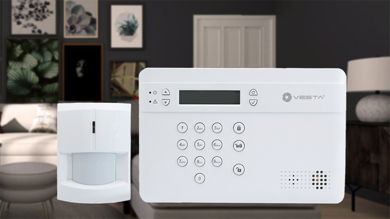 Google Home có thể kết hợp với hệ thống báo trộm thông minh