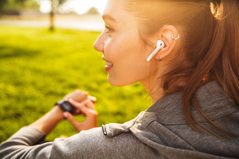 Sử dụng tai nghe AirPods