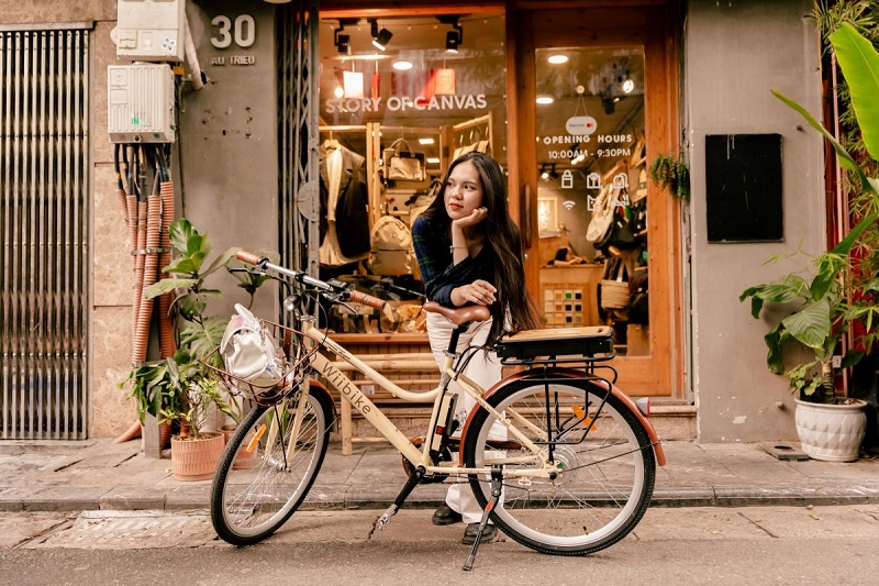 Sử dụng xe đạp trợ lực điện sẽ giúp bạn tiết kiệm rất nhiều chi phí như tiền xăng, thay ắc quy,...