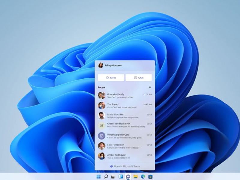 Taskbar Windows 11 khi mở tính năng Chat