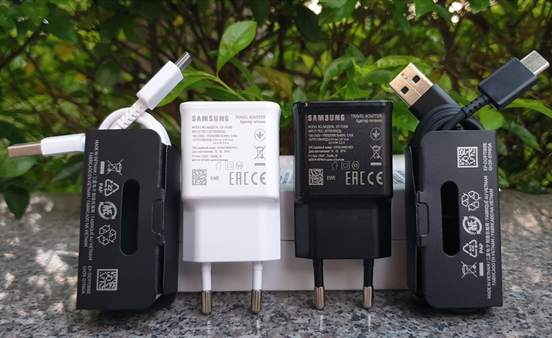 Sử dụng bộ sạc chất lượng, chính hãng