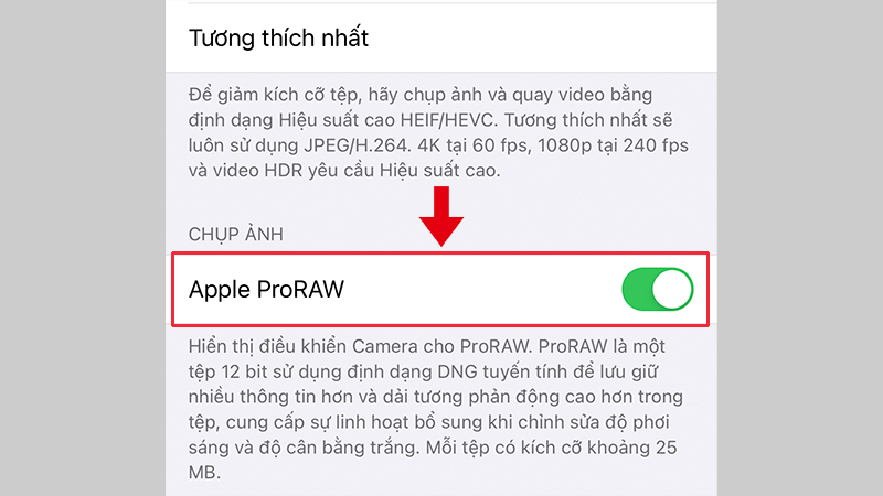 Gạt nút Apple ProRAW sang phải để kích hoạt chế độ