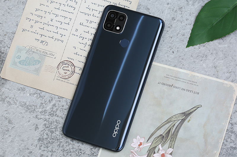 Thiết kế OPPO A15 nhẹ nhàng bo cạnh
