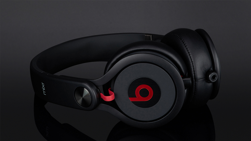 Thiết kế của tai nghe Beats Mixr