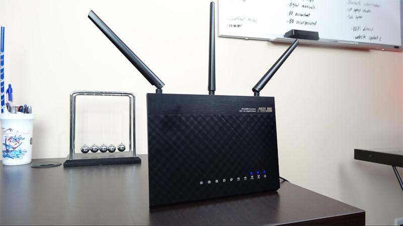 Router là một thiết bị để chia sẻ Internet tới nhiều các thiết bị khác