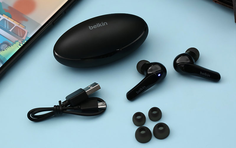 Tai nghe Bluetooth Belkin Soundform Move PAC001 đi kèm 3 cặp đệm tai