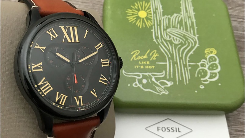 Fossil FS5639 là sự kết hợp hoàn hảo giữa 2 gam màu nâu và đen