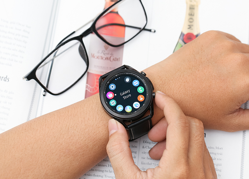 Ảnh minh họa Galaxy Watch 3 45mm viền thép đen dây da