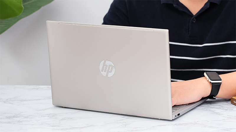 Laptop giá rẻ nhưng vẫn chất lượng và đáp ứng được nhu cầu