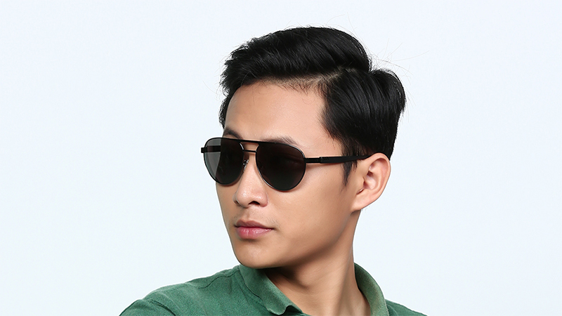 Công nghệ UV400 giúp bảo vệ mắt dưới ánh mặt trời