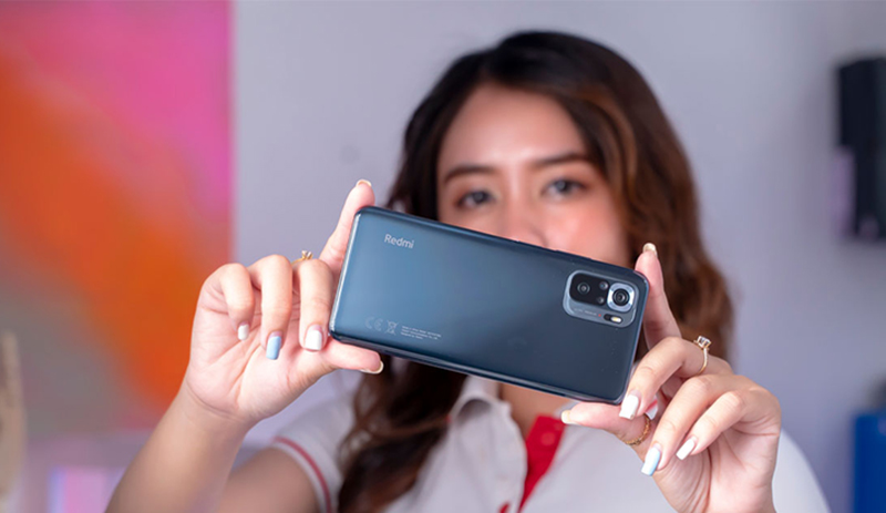 Redmi Note 10s với camera trước có độ phân giải là 13MP