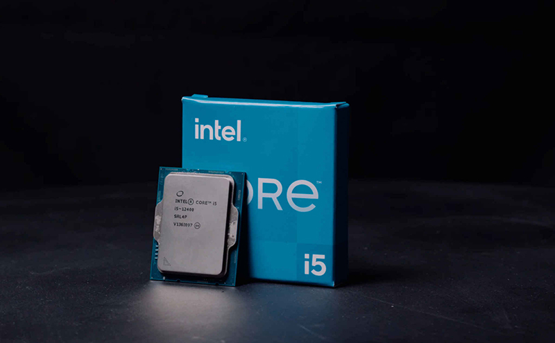 Chip core i5 12th được tích hợp Intel Core UHD 730 128 GB 