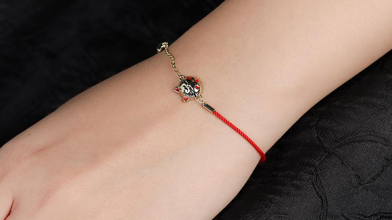 Vòng tay sở hữu một thiết kế độc đáo