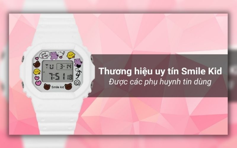 Đồng hồ được thiết kế với tông màu trắng chủ đạo, mặt đồng hồ trang trí hình hoạt hình