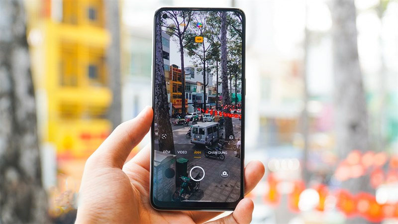 Camera trên ba sản phẩm