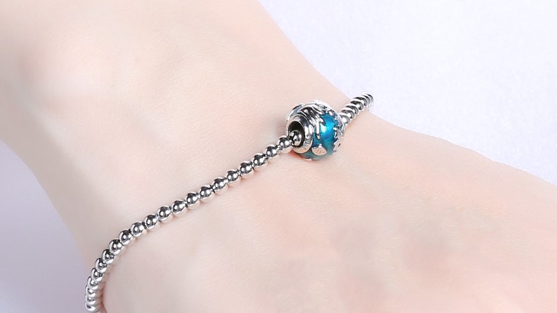 Hạt charm tròn tinh tế và thanh lịch