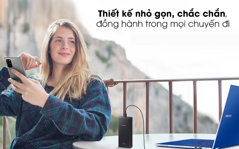 Sạc dự phòng có kiểu dáng đơn giản, nhỏ gọn