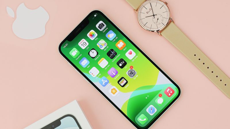 Màn hình Super Retina XDR có kích cỡ 6.1 inch, tích hợp công nghệ OLED