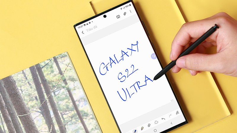 Samsung Galaxy S22 Ultra 5G có 3 phiên bản giá thành