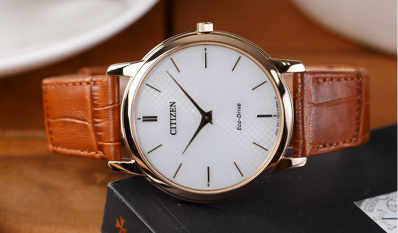 Đồng hồ Eco Drive tự phục hồi năng lượng mà không cần thay pin