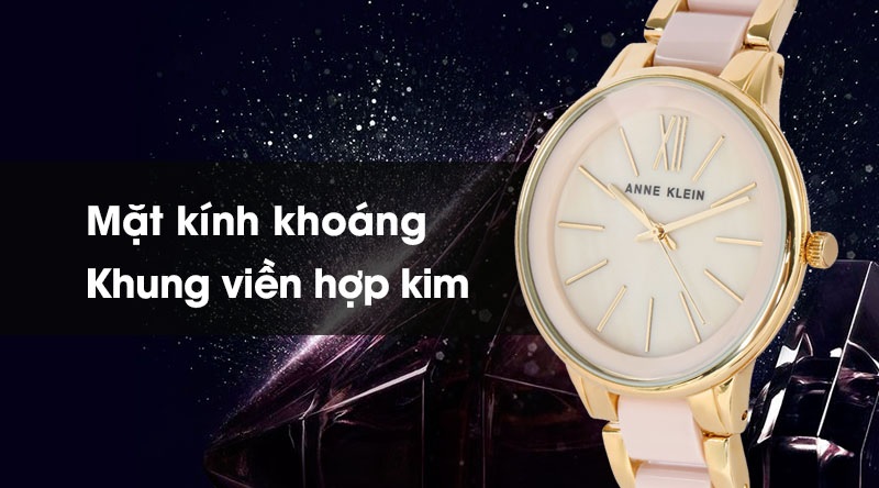 Mặt đồng hồ tương đối lớn với đường kính là 37 mm