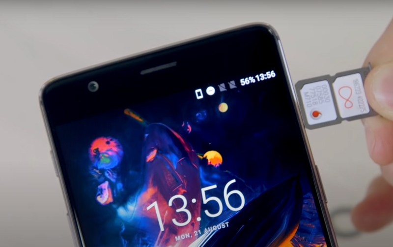 Tháo và lắp SIM