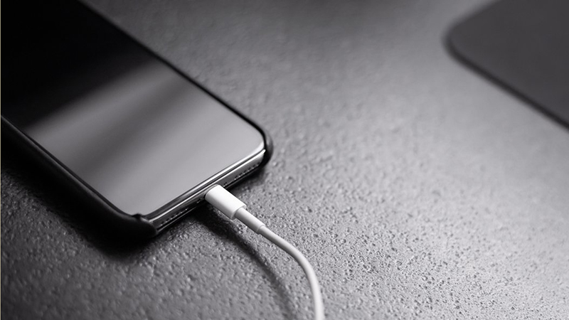 Lỗi iPhone sử dụng cả ngày nhưng không tụt pin 