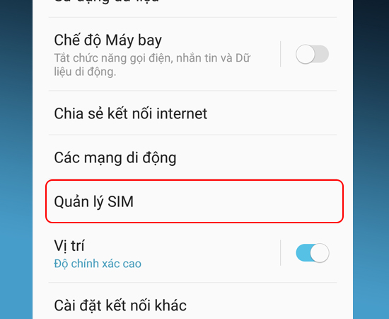 Bước 3: Sau đó bạn chọn Quản lý SIM