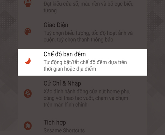 Bước 4: Chọn chủ đền sáng hay tối bằng cách chọn vào mục chế độ ban đêm, ở đây có các chế độ tắt, mở, tự động