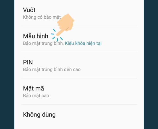 Bước 3: Nhưng trước khi thiết lập kiểu khóa Vân tay thì hãy chọn mật khẩu dự phòng.